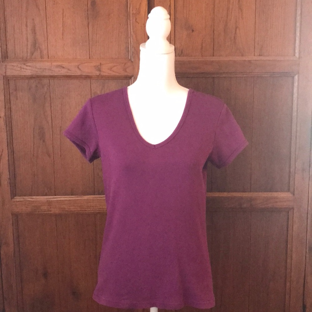 Vintage GAP V-neck Tee